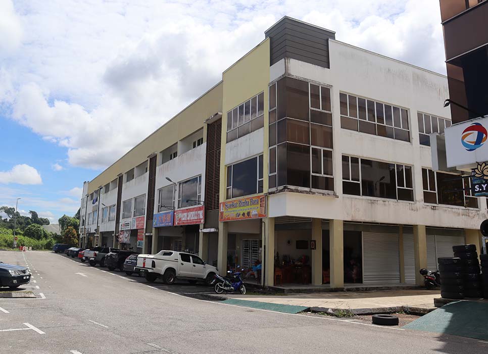 Stigang Commercial Centre, Muara Tuang